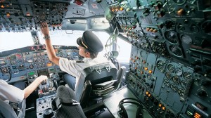 Pilot gty_pilots_cockpit_airliner_ll_120718_wg